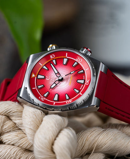EDWARD CHRISTOPHER Rose Red Manta