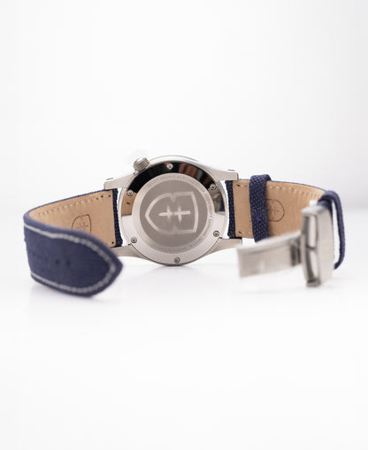 Elliot Brown Bloxworth Heritage Diver